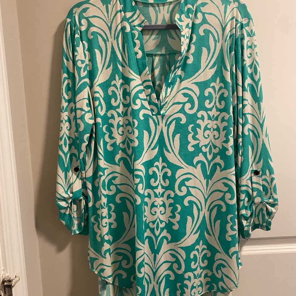 Boho Boutique Elegant Teal and White Women's Top Stretch